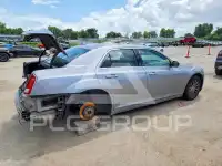 2014 Chrysler 300 photo