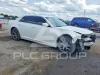 2014 Chrysler 300 photo