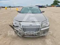 2014 Chrysler 300 фото