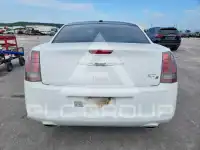 2014 Chrysler 300 фото