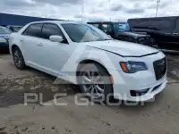 2014 Chrysler 300 photo