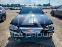 2014 Chrysler 300 фото