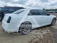 2014 Chrysler 300 photo