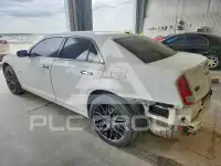 2014 Chrysler 300 photo