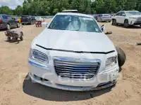 2014 Chrysler 300 фото