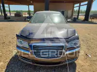 2014 Chrysler 300 photo