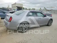 2014 Chrysler 300 photo
