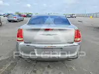 2014 Chrysler 300 фото