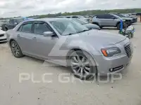 2014 Chrysler 300 photo