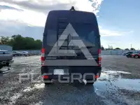 2014 Mercedes Benz Sprinter photo