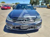2014 Mercedes Benz C-Class photo