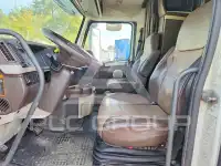 2014 Volvo VNL photo