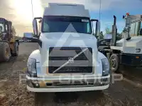 2014 Volvo VNL photo