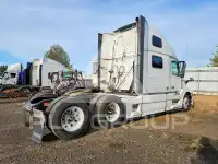 2014 Volvo VNL photo