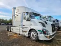 2014 Volvo VNL photo