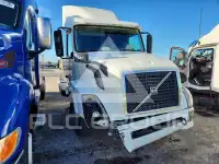 2014 Volvo VNL photo