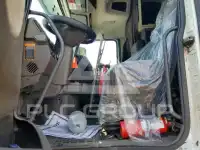 2014 Volvo VNL photo