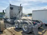 2014 Volvo VNL photo