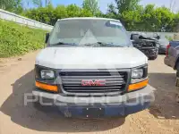 2014 GMC Savana photo