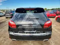 2014 Porsche Cayenne photo