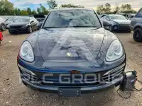 2014 Porsche Cayenne photo