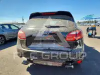 2014 Porsche Cayenne photo