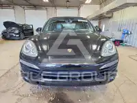 2014 Porsche Cayenne photo