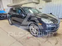 2014 Porsche Cayenne photo