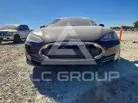 2014 Tesla Model S photo