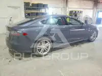 2014 Tesla Model S фото