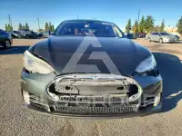 2014 Tesla Model S фото