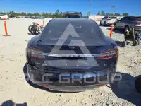 2014 Tesla Model S photo
