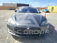 2014 Tesla Model S photo
