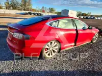 2014 Tesla Model S фото