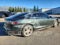 2014 Tesla Model S фото