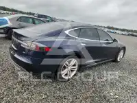 2014 Tesla Model S фото