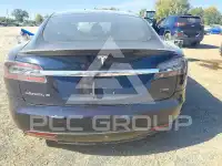 2014 Tesla Model S фото