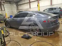 2014 Tesla Model S фото