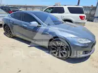 2014 Tesla Model S фото