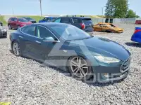 2014 Tesla Model S фото