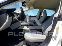 2014 Tesla Model S photo