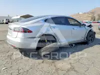 2014 Tesla Model S фото