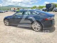 2014 Tesla Model S фото