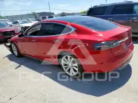 2014 Tesla Model S фото