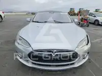 2014 Tesla Model S photo