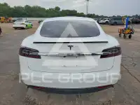 2014 Tesla Model S фото