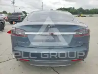 2014 Tesla Model S photo