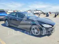 2014 Tesla Model S photo