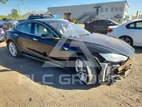 2014 Tesla Model S фото