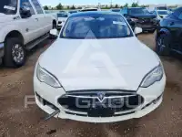 2014 Tesla Model S photo